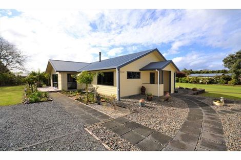Photo of property in 12 Pa Road, Kerikeri, 0230