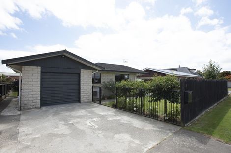Photo of property in 72 Mackenzie Street, Winton, 9720