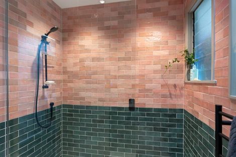 Photo of property in 19 Pingau Street, Paekakariki, 5034