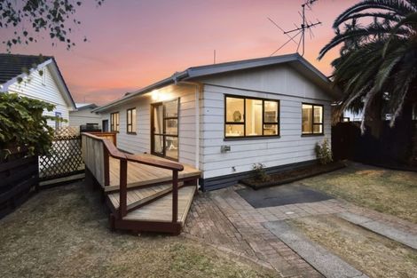 Photo of property in 2/22 Franklin Avenue, Papatoetoe, Auckland, 2024