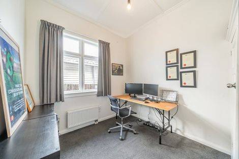 Photo of property in 1 Heath Grove, Waiwhetu, Lower Hutt, 5010