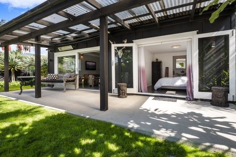 Photo of property in 28 Regina Street, Westmere, Auckland, 1022