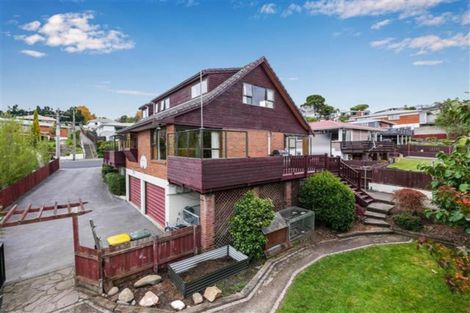 Photo of property in 11 Colquhoun Street, Glenross, Dunedin, 9011