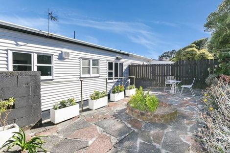 Photo of property in 35 Bankot Crescent, Ngaio, Wellington, 6035