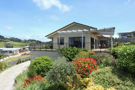 Photo of property in 5a Waikowhai Place, Raglan, 3225