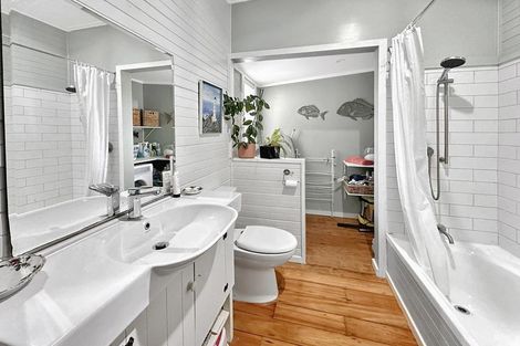 Photo of property in 64a Cologne Street, Martinborough, 5711