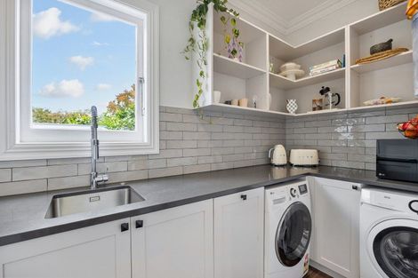 Photo of property in 10 Asquith Avenue, Mount Albert, Auckland, 1025