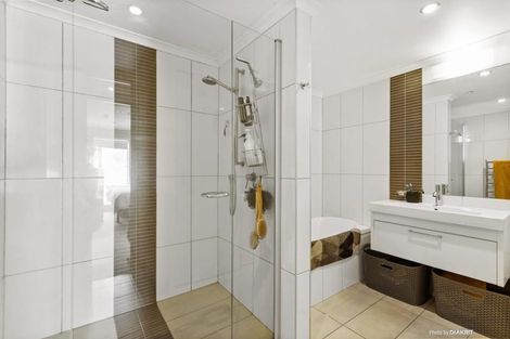 Photo of property in Bellagio Apartments, 8e/39 Taranaki Street, Te Aro, Wellington, 6011