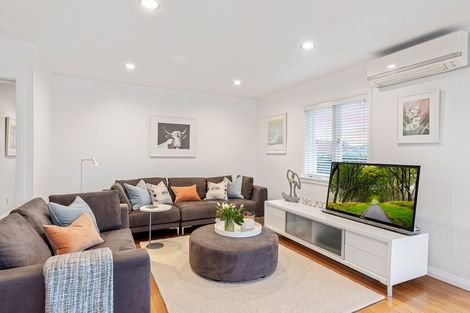 Photo of property in 121 Warnock Street, Westmere, Auckland, 1022