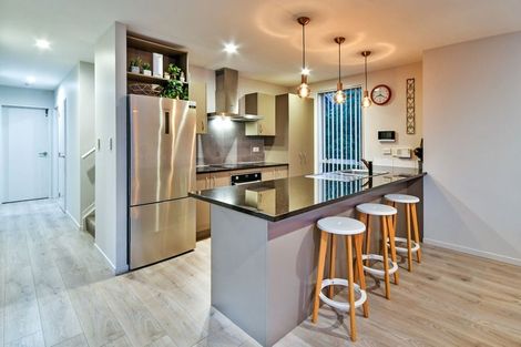 Photo of property in 214 Hill Road, The Gardens, Auckland, 2105