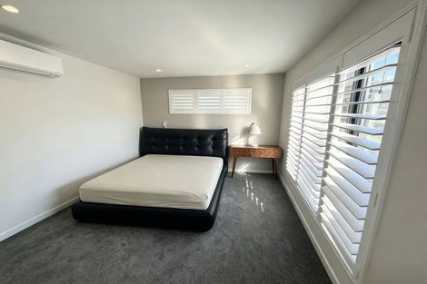 Photo of property in 95a Oreil Avenue, West Harbour, Auckland, 0618