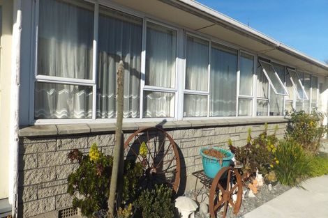 Photo of property in 1/56 Mackenzie Avenue, Woolston, Christchurch, 8023