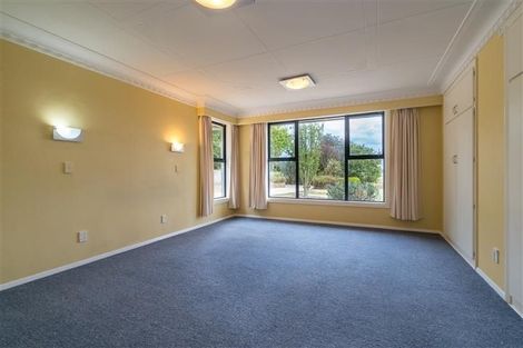 Photo of property in 229 Gladstone Road South, East Taieri, Mosgiel, 9092