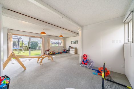 Photo of property in 2 Leeward Drive, Whitby, Porirua, 5024