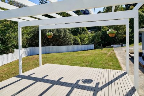 Photo of property in 25 Corlett Road, Plimmerton, Porirua, 5026