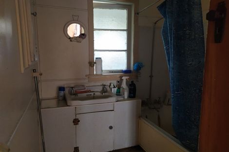 Photo of property in 23 Carey Street, Maeroa, Hamilton, 3200