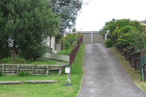 Photo of property in 64 Lauderdale Road, Birkdale, Auckland, 0626