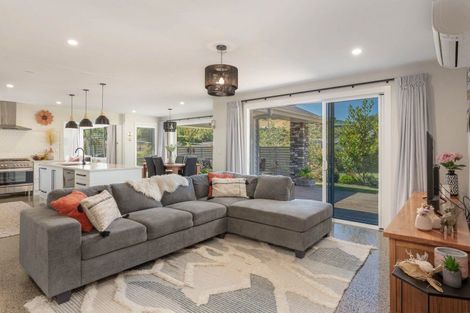 Photo of property in 65 Dalmore Way, Acacia Bay, Taupo, 3385