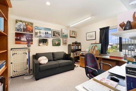 Photo of property in 3 Davie Court, Levin, 5510