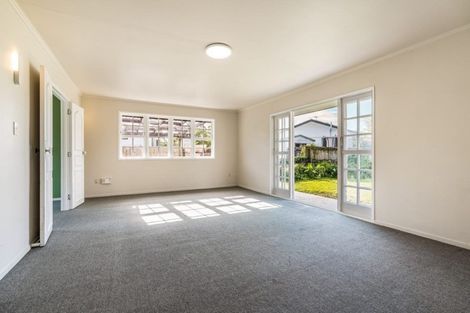 Photo of property in 50 Latham Avenue, Pakuranga, Auckland, 2010