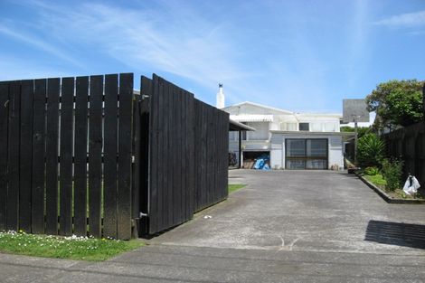 Photo of property in 112 Mountain Road, Mangere Bridge, Auckland, 2022