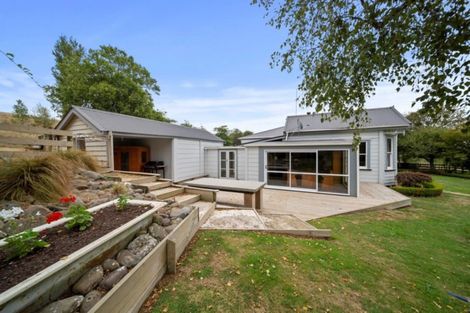 Photo of property in 295 Skinner Road, Bird Road, Stratford, 4393