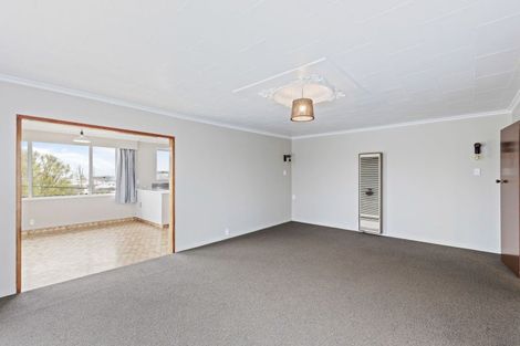 Photo of property in 61 Cracroft Street, Waitara, 4320