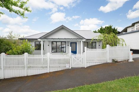 Photo of property in 1/2 Moana Street, Frankton, Hamilton, 3204