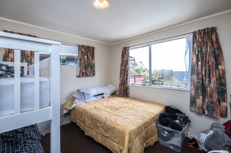Photo of property in 1/2 Cathie Place, Karori, Wellington, 6012