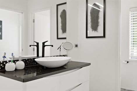 Photo of property in 1539 Waiuku Road, Waiuku, 2681