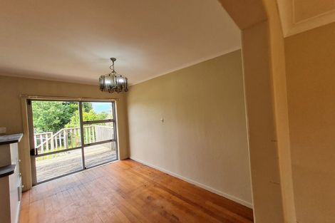 Photo of property in 349 Wairau Road, Totara Vale, Auckland, 0629