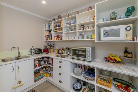 Photo of property in 134 Gladstone Road, Levin, 5571