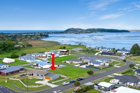 Photo of property in 1 Sandleigh Drive, Athenree, Katikati, 3177