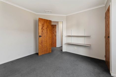 Photo of property in 16 Caulfield Place, Pukehangi, Rotorua, 3015