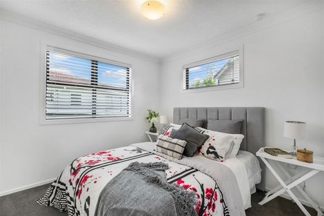 Photo of property in 49 Minaret Drive, Bucklands Beach, Auckland, 2014