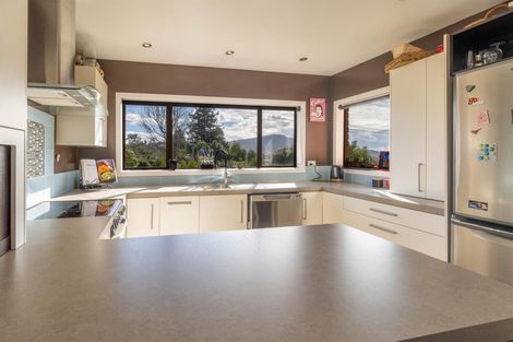 Photo of property in 2 Taiporutu Place, Springfield, Rotorua, 3015