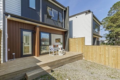 Photo of property in 28 Korokio Lane, Henderson, Auckland, 0612