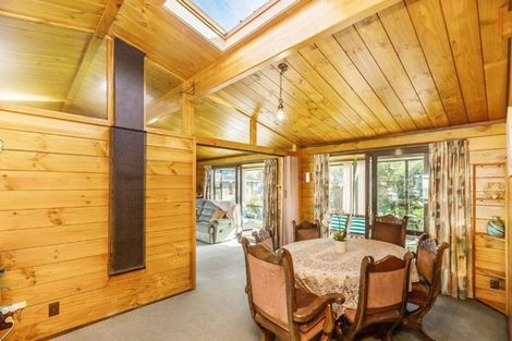 Photo of property in 8 Roband Crescent, Brown Owl, Upper Hutt, 5018