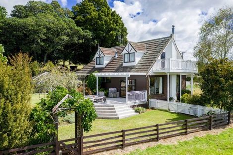 Photo of property in 102 Dip Road, Te Kamo, Whangarei, 0176