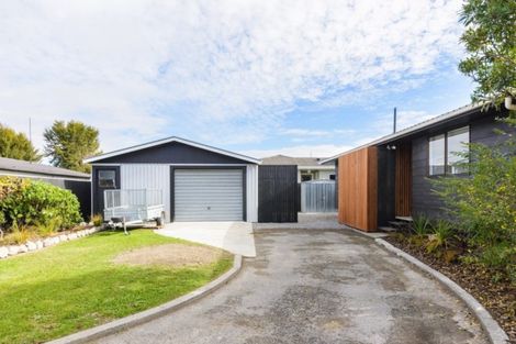 Photo of property in 2 Mcfarlane Place, Springlands, Blenheim, 7201