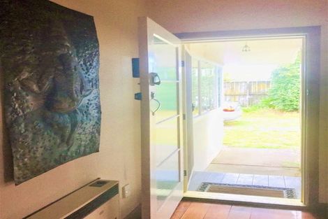 Photo of property in 137 Seabrook Avenue, New Lynn, Auckland, 0600