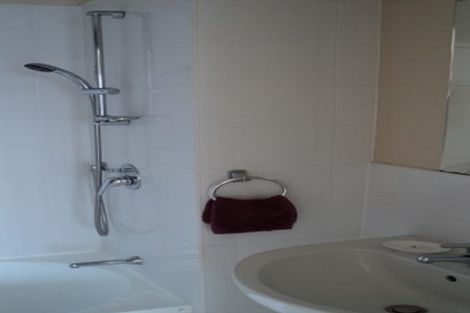 Photo of property in The Rennaissance, 15e/18 Ronwood Avenue, Manukau, Auckland, 2104