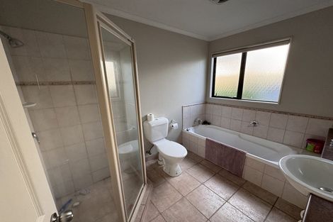 Photo of property in 2/26a Dallinghoe Crescent, Milford, Auckland, 0620