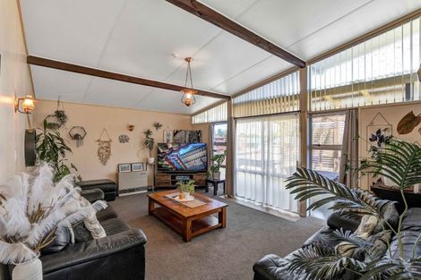 Photo of property in 6b York Street, Eltham, 4322