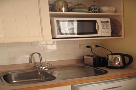 Photo of property in 7 Rattray Street, Devonport, Auckland, 0624