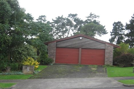Photo of property in 16 Glenshee Place, Highland Park, Auckland, 2010