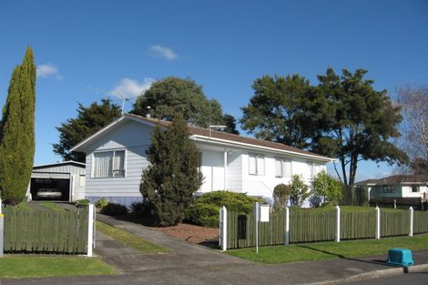 Photo of property in 1 Tilbrook Place, Papakura, 2110