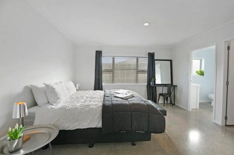 Photo of property in 1 Gibson Place, Papamoa Beach, Papamoa, 3118