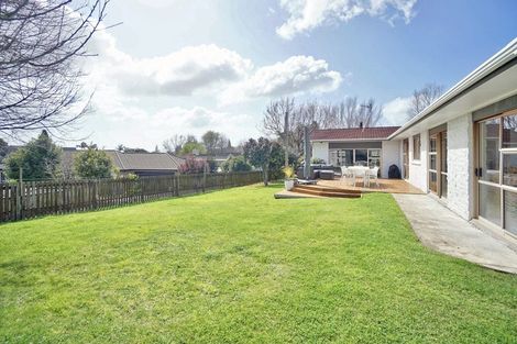 Photo of property in 8 Dowman Place, Te Puke, 3119