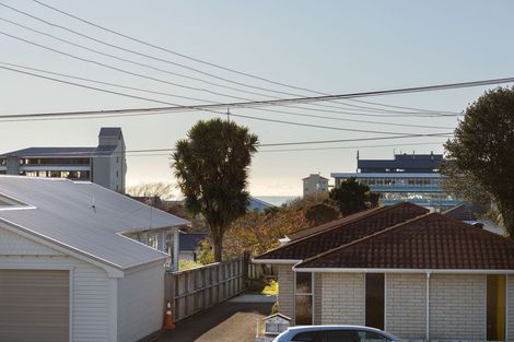 Photo of property in 31 Fulford Street, New Plymouth, 4310